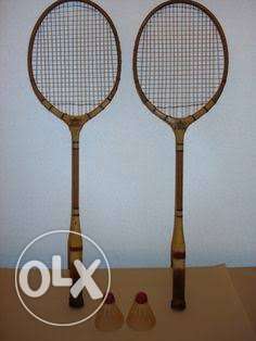 Racket, wooden frame, un-used, brand new condition