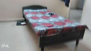 Single bed cot for sale
