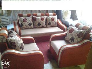 Beautiful 3+1+1 new sofa set.