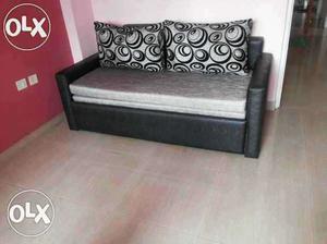 I selling brand new sofa cost price