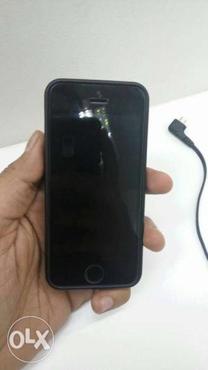 Iphone 5s 16 gb space gray orignal charger in