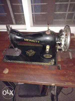 Merritt Sewing Machine in good condition