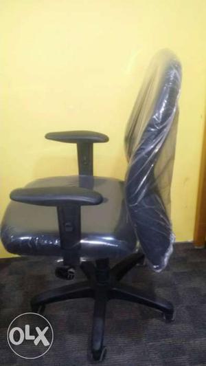 Office marry fair chairs in brandnew condition