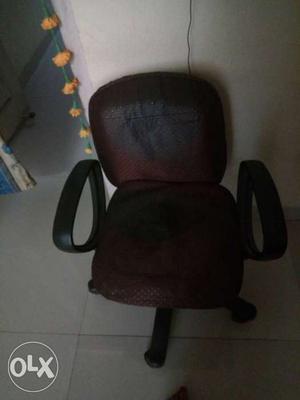 Red Adn Black Office Rolling Chair