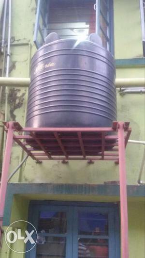 Tank 500 ltr and iron stand and mosquito gate for sell