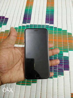 Very gud condition 1 yr old i6. with box no dent