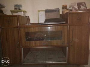 Wooden TV trolly in a good condition for sale on
