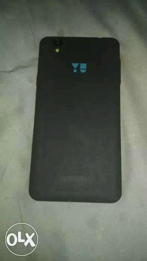 Yu yureka plus in good condition with box