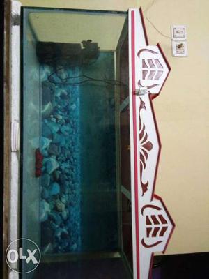 Pet Tank With Red And White Metal Frame