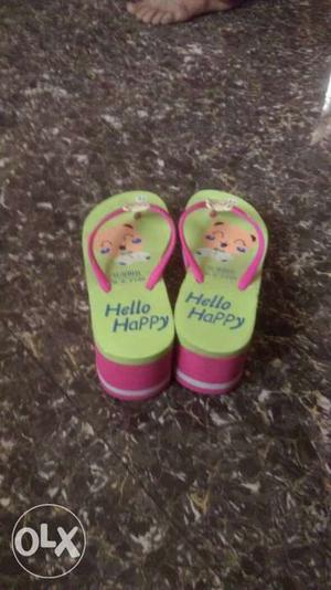 Toddler's Pair Of Green-and-pink Sandals