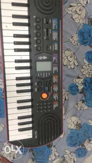 Casio key board original 2yrs old very good