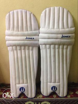 Hi... i am selling brand new jonex cricket pads