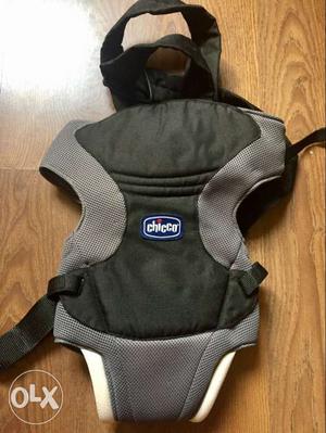 Baby's Gray Black And White Chicco Carrier