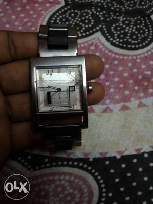 Fastrack watch I am purchasing ,but sell only