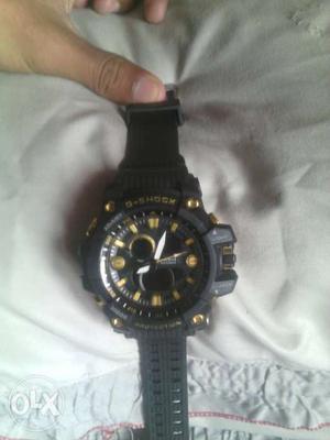 Foreign watches, comes from America, 4 month old.