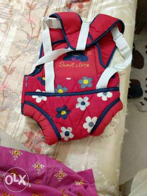 Sweet cluck baby carrier in excellent condition