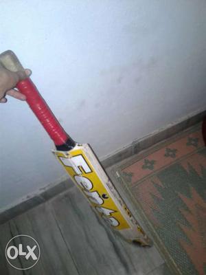 Yellow And Red Fenta Cricket Bat