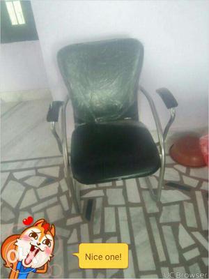 2 chairs for beauty parlor in best quality