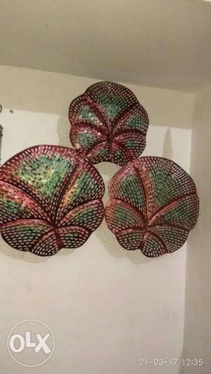 3 Red And Green Floral Wall Ornament