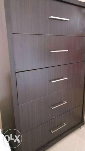 Chest Drawer in very good condition