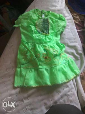 New frock parriot green colour no used