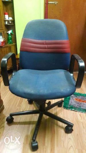 Office chair - Used good condition full metal