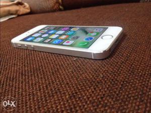 IPhone 5s Silver 1 day old, unopened unused, with all