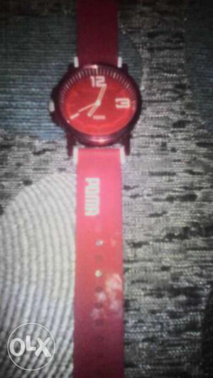 It is poma company and it was working watch