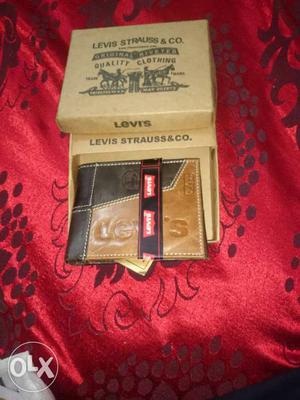 Levis wallet