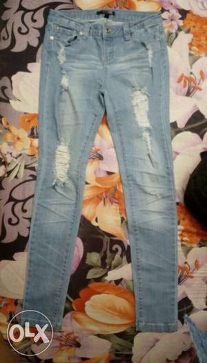 New ripped jeans, size 30, nice condition...