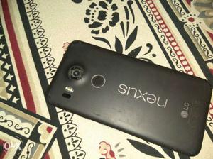 Nexus 5x, earphones, mobile cover turbo charger