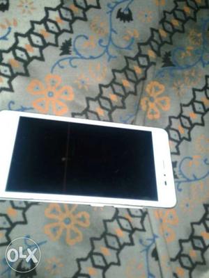 P5w gione best phone one month old gold colour