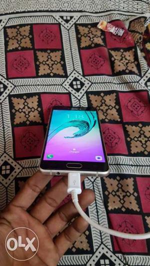 Samsung a brand new condition 7 munth old