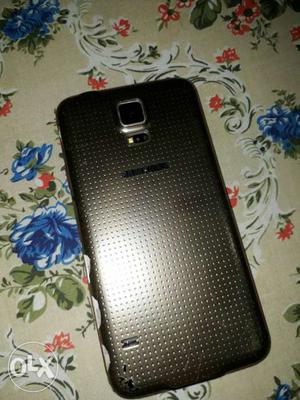 Samsung galaxy s5 in good working condition with