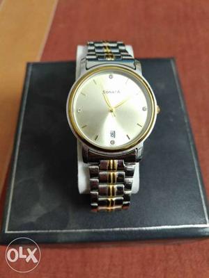 Sonata watch in excellent condition, not even a