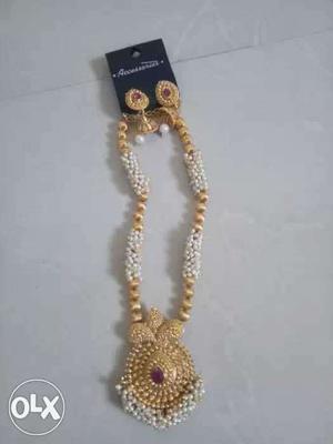 Urgently sell 2 bridal 2 necklace un used price