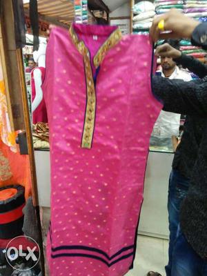 Women's Pink And Gold-coloured Salwar Kameez