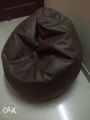 Bean bag XXL size. Dark brown colour. excellent
