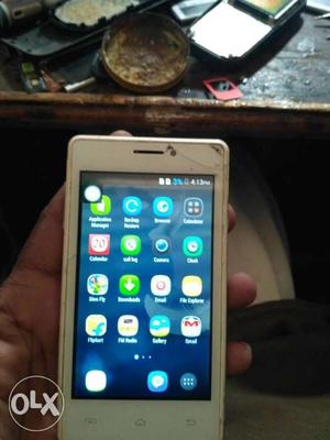 I m selling my karbon a81 it's android only touch