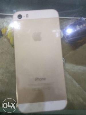 I phone 5s 32 gb very very excellent condition