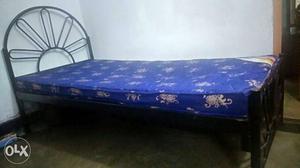Iron rod single bed with mattress
