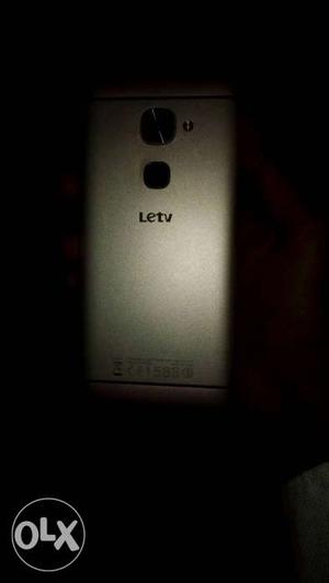 Letv phn 2month old urgent sell only cash