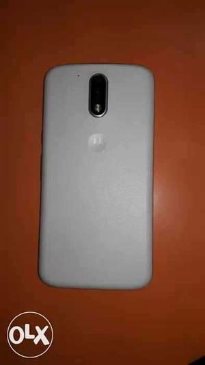 Moto g4plus in good condition 3 to 4 months old