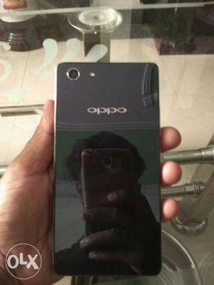 Oppo new 7 orsmm condishon charger and earphone