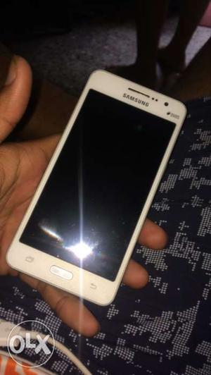 Samsung grand prime in good condition Call me or