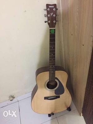 2months old Yamaha F310 Acoustic Guitar with bill