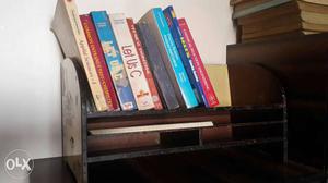 Book Shelf made of Pure Sagwan Wood. Antique