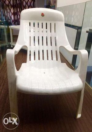 Cello comfort sit chair 3 nos White in colour in