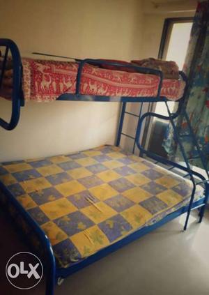 Double bed bunker bed with lower mattress free