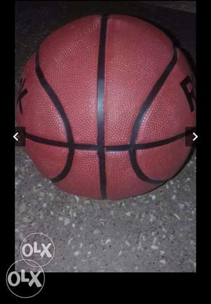 Reebok Original Basket Ball + Air Pin